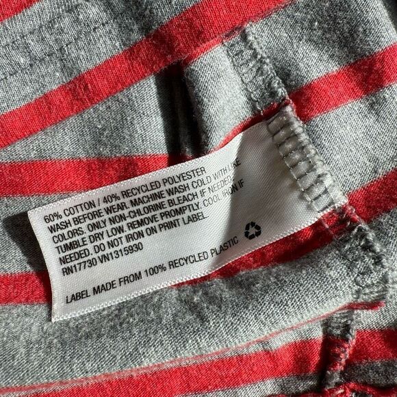 Cat & Jack Grey with Red Stripes Longsleeved T-shirt - Picture 4 of 6